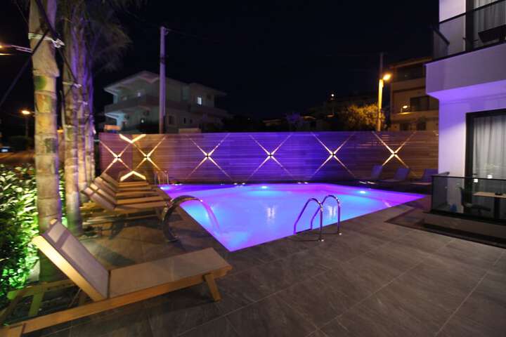 Pool 50 of 59