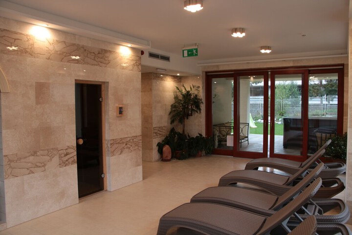 Spa 26 of 41