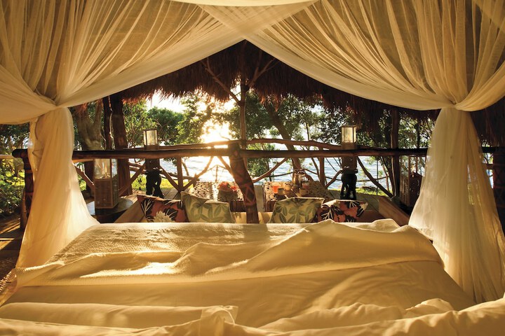 Room 4 of 24