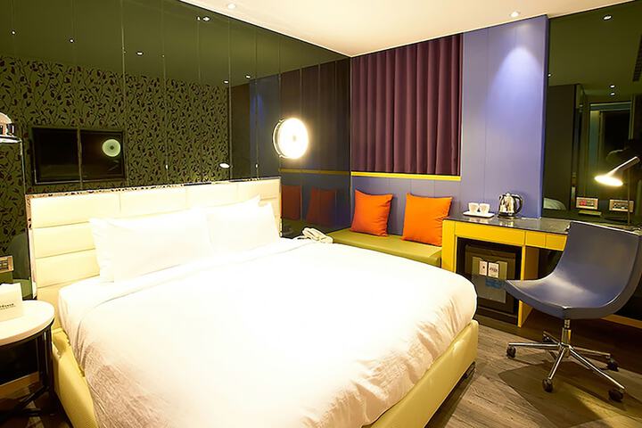 Room 3 of 12