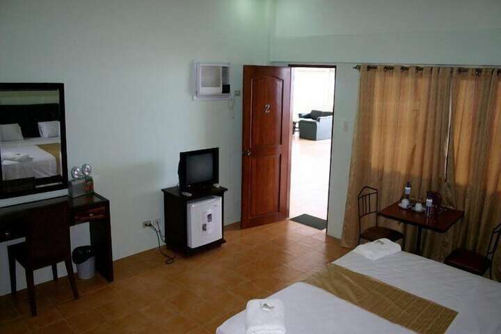 Room 3 of 21