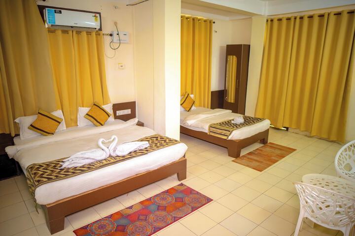 Room 12 of 29