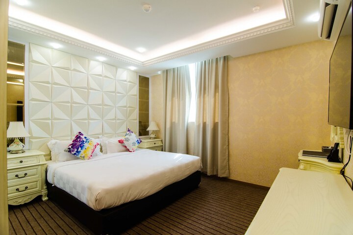 Room 11 of 57