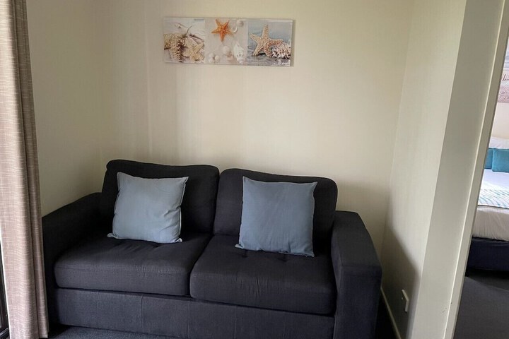 Room 9 of 40