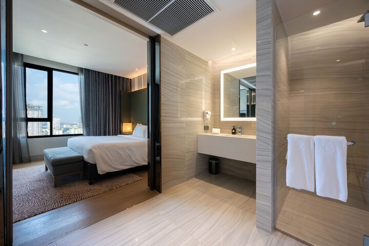 Room 55 of 151