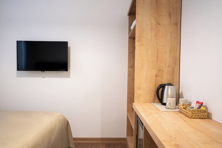 Room 32 of 57