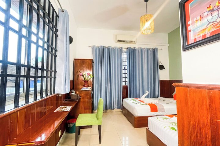 Room 15 of 79