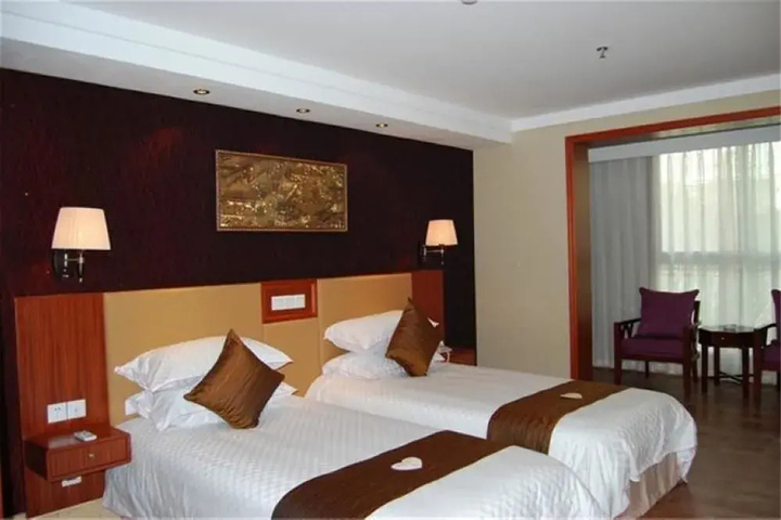 Room 4 of 11