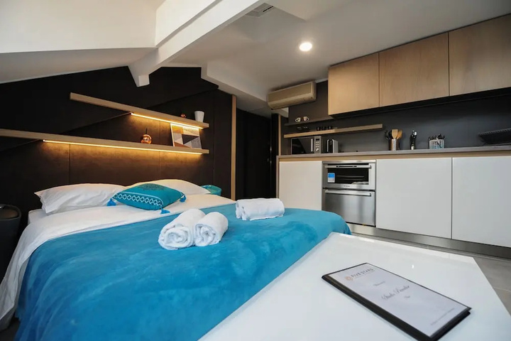 Room 2 of 26