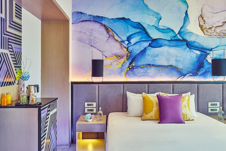 Room 3 of 27