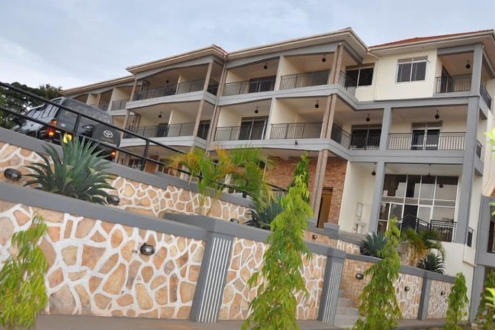 Hotel Entry
