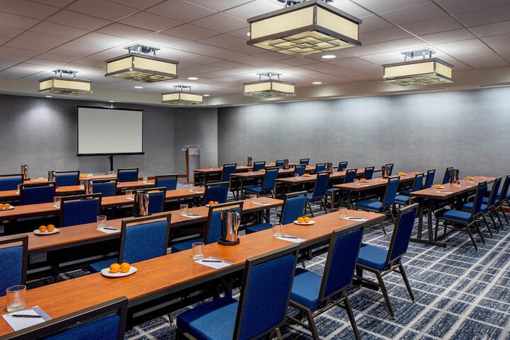 Meeting facility