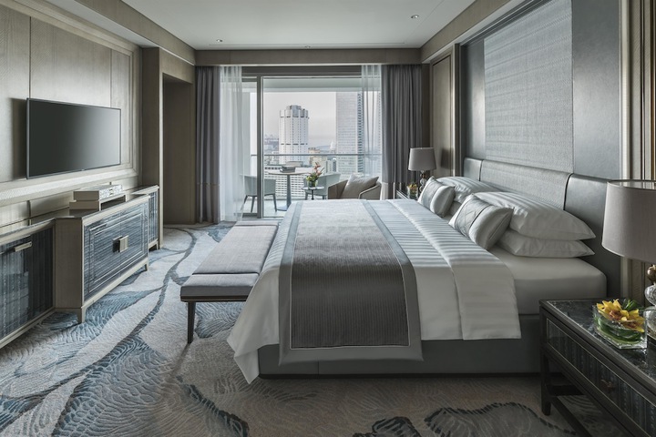 Room 15 of 49