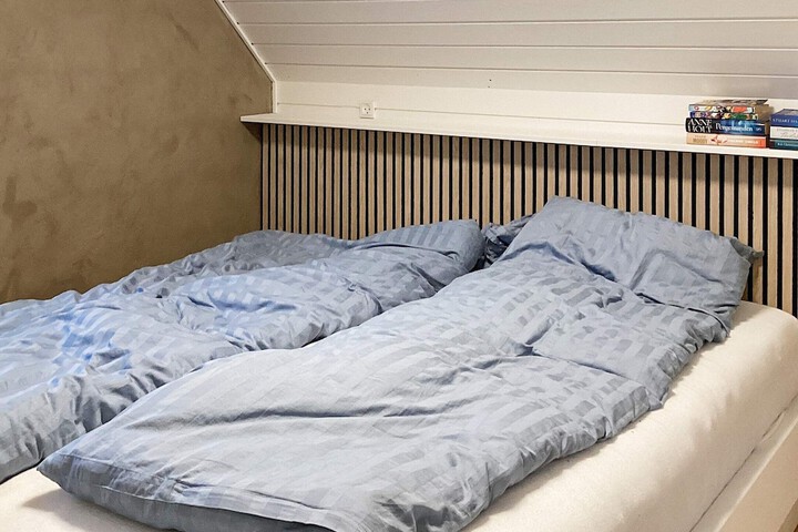 General 10 of 16