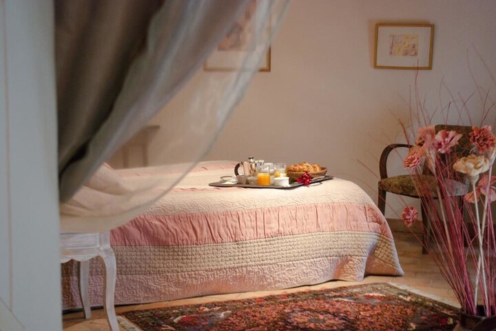 Room 14 of 78