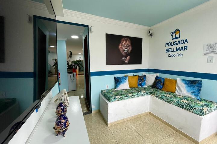 Room 9 of 49