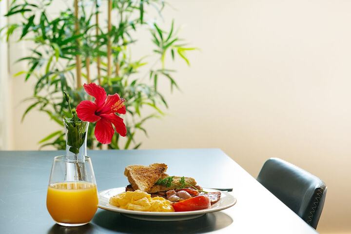 Breakfast/Coffee Service 71 of 78