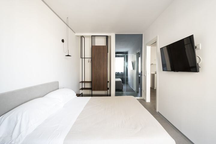 Room 44 of 160
