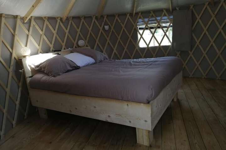 Room 2 of 32