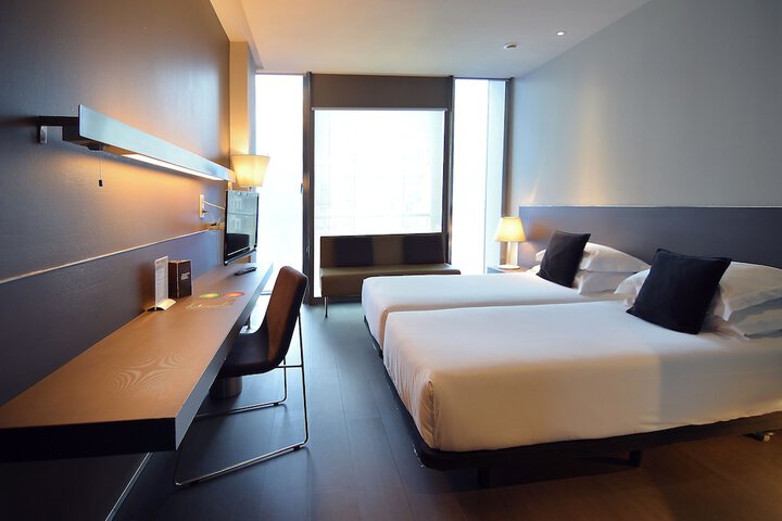 Room 13 of 39