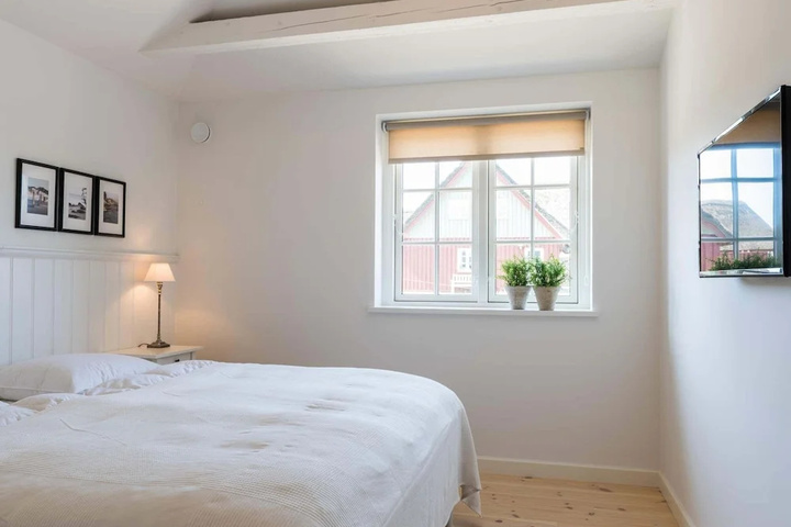 Room 3 of 21