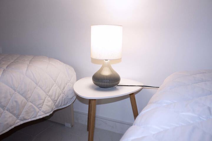 Room 5 of 80
