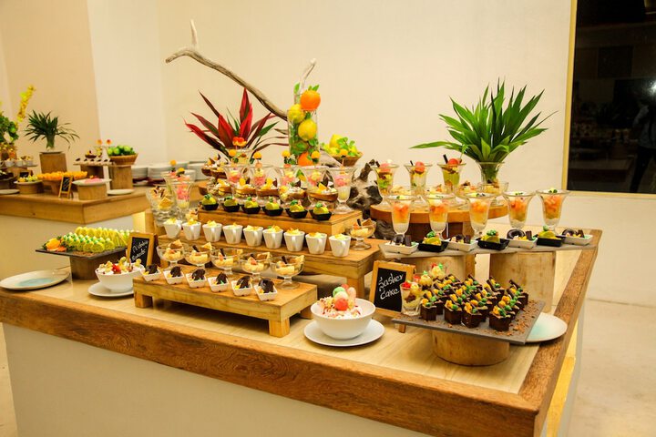Dining 65 of 132