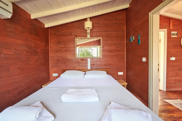 Room 3 of 24