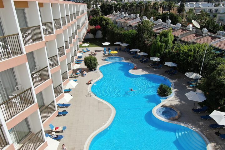 Pool 42 of 123