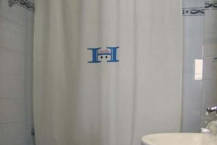 Room 42 of 66