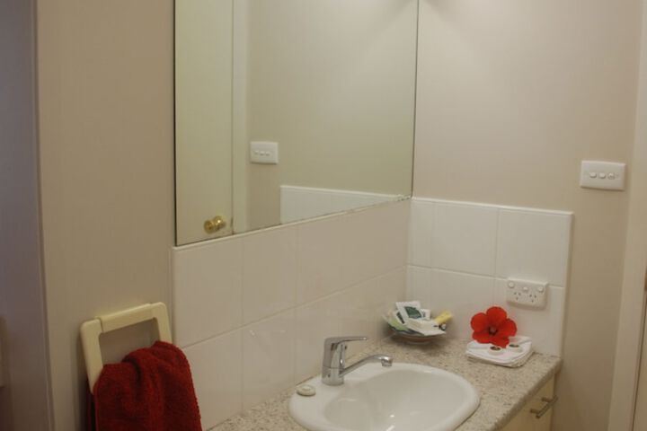 Room 16 of 32