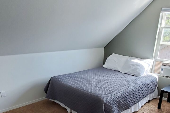 Room 18 of 81