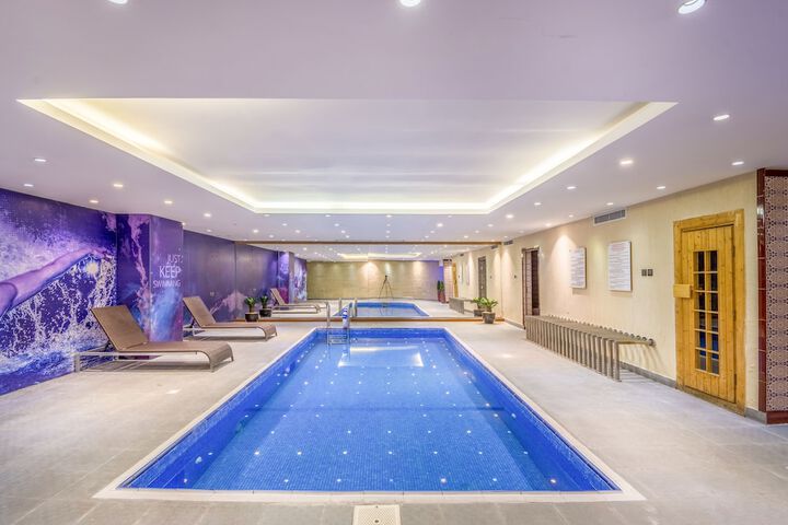Pool 39 of 43