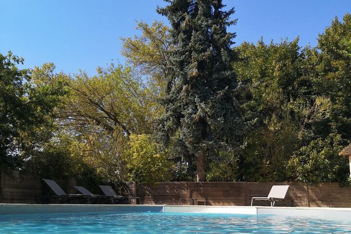 Pool 59 of 98