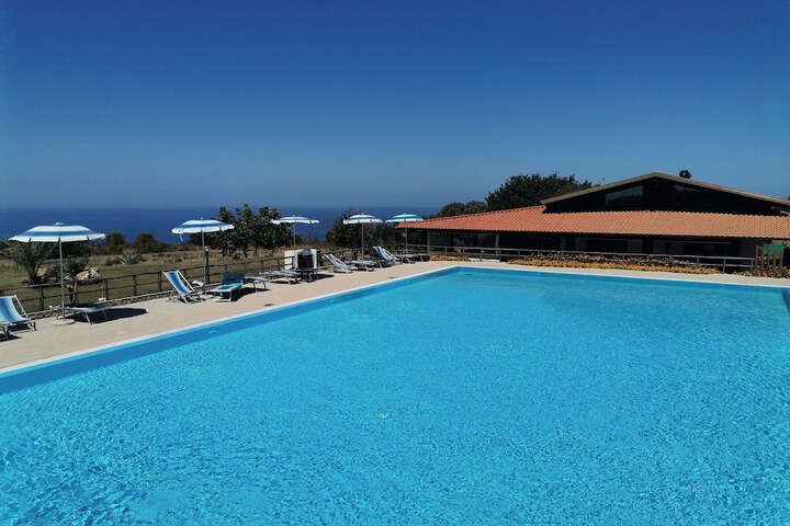 Pool 46 of 62