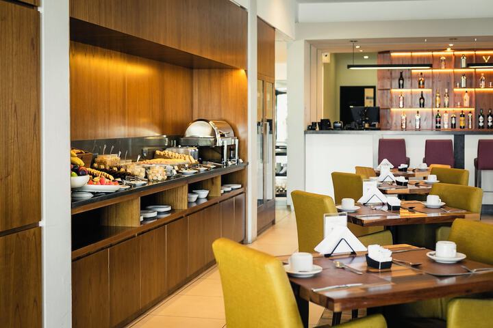 Breakfast/Coffee Service 50 of 58