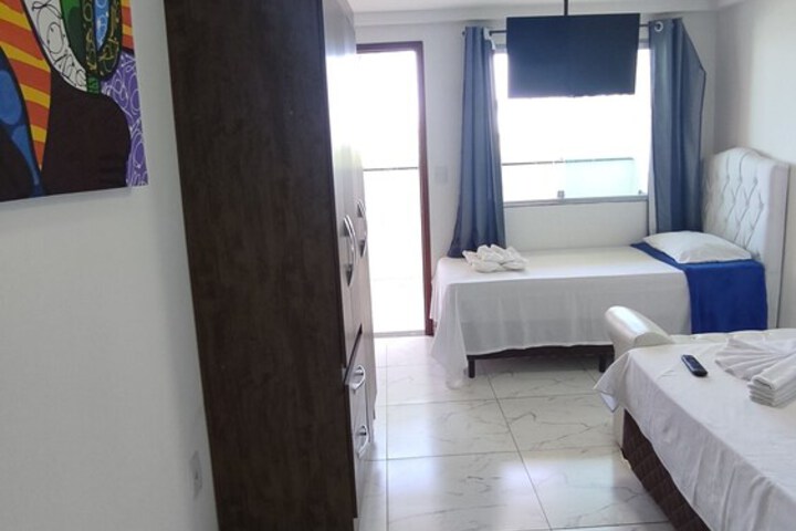 Room 8 of 34