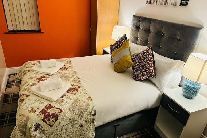 Room 6 of 45