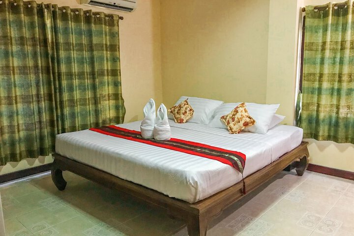 Room 12 of 86