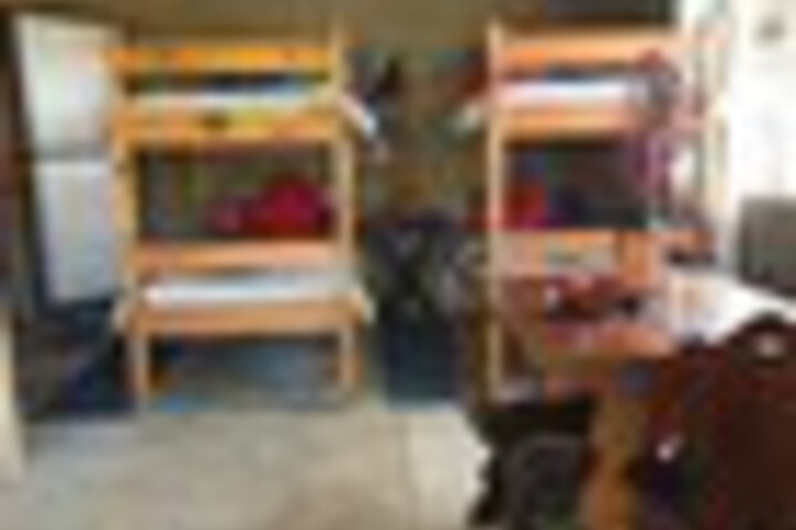 Room 17 of 33