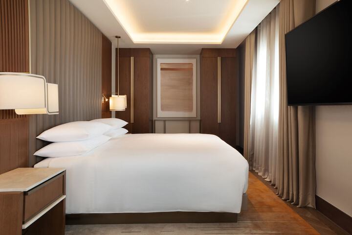 Room 40 of 137