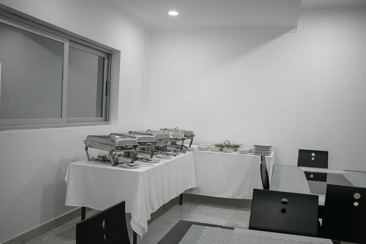 Dining 89 of 230