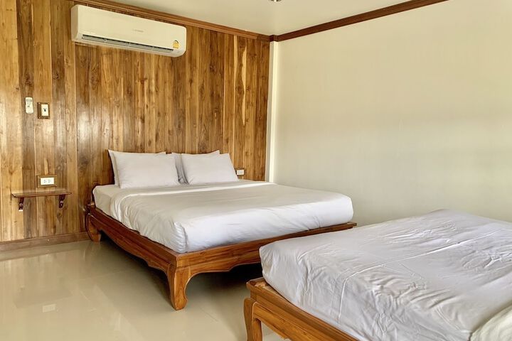 Room 19 of 81