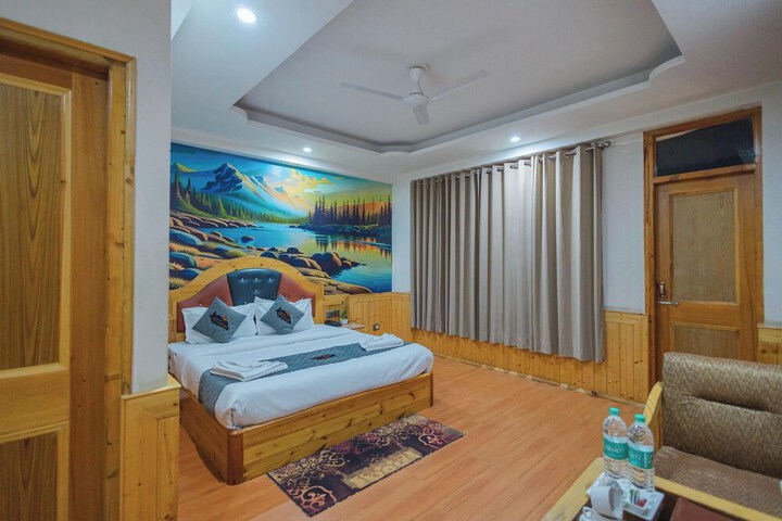 Room 21 of 38