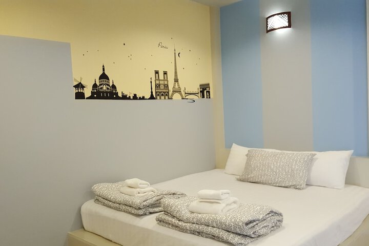 Room 10 of 92