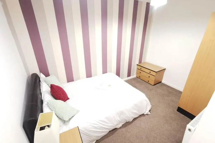 Room 21 of 21