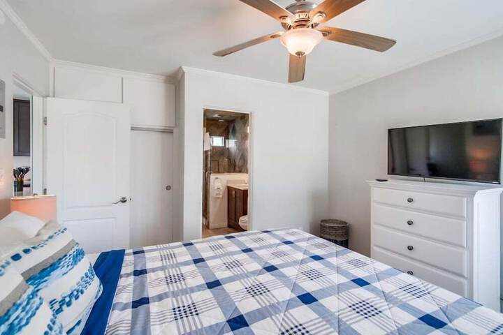 Room 5 of 24