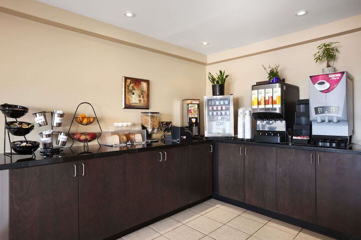 Breakfast/Coffee Service 14 of 17