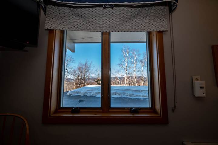 Room 4 of 125
