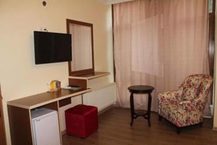 Room 15 of 35